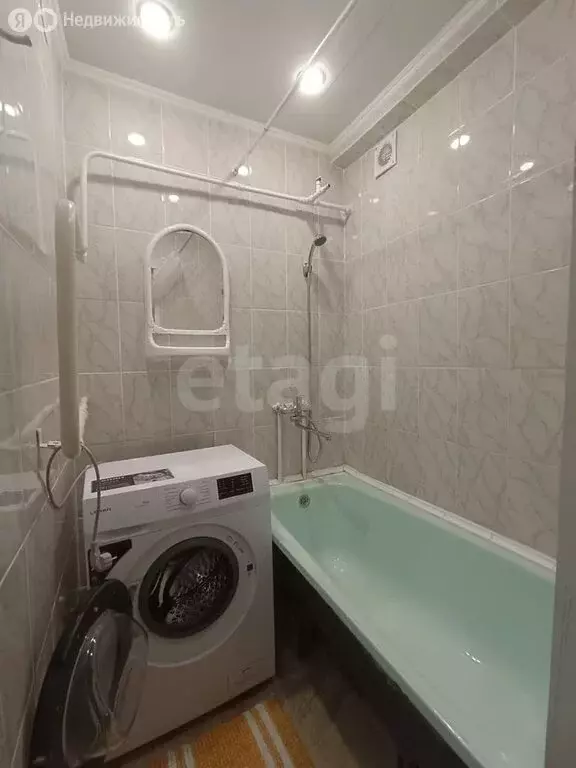 2-комнатная квартира: Оренбург, улица Котова, 97А (43.6 м) - Фото 0