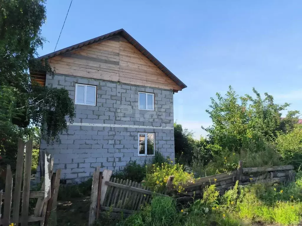 Дом в Красноярский край, Красноярск просп. Металлургов, 2Д (120 м) - Фото 2