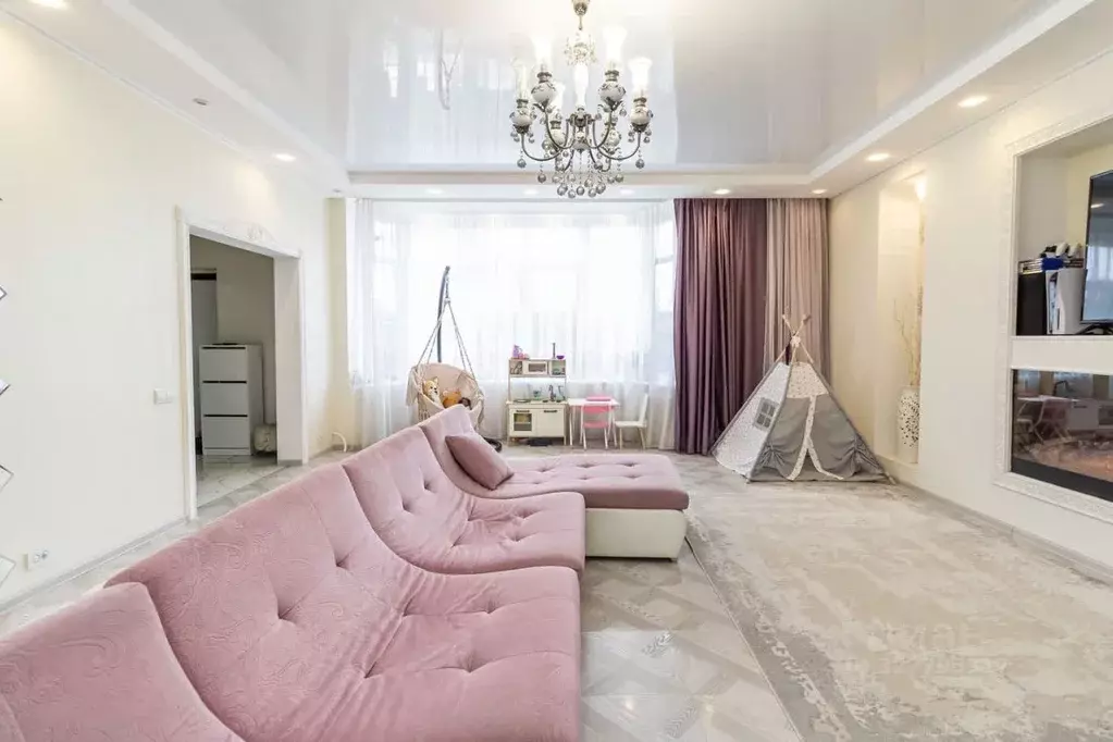 Дом в Тюменская область, Тюмень Микрорайон мыс, ул. Шоссейная (258 м) - Фото 1