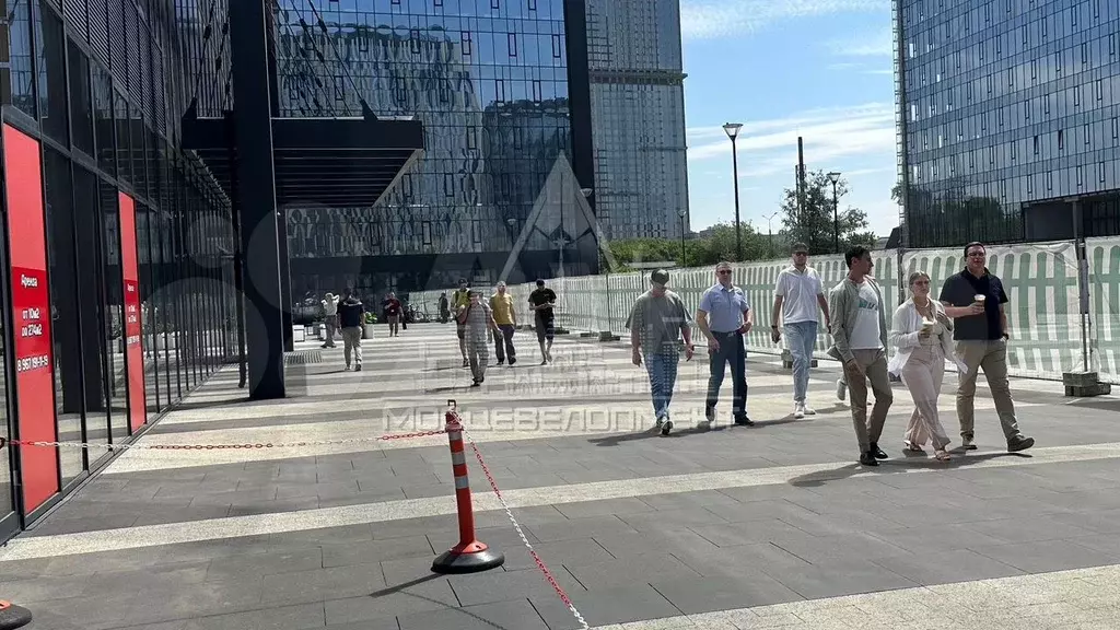 Помещение 150м2 на большом трафике - Фото 1