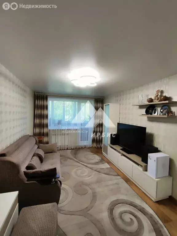 3-комнатная квартира: Барнаул, Молодёжная улица, 62 (61.3 м) - Фото 1