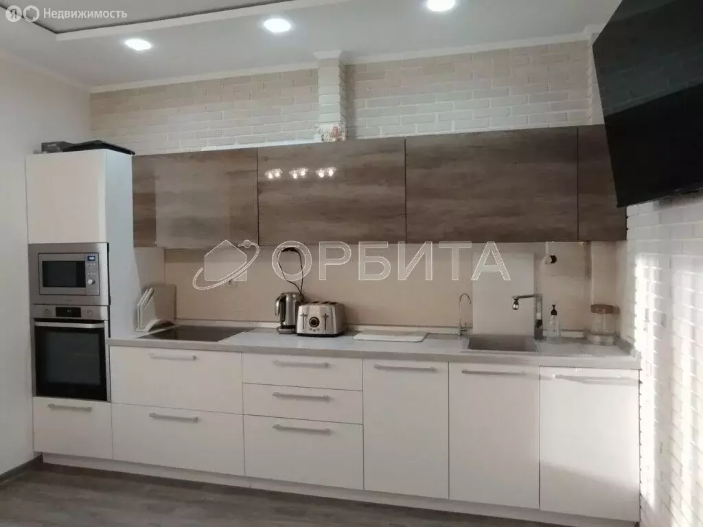 1-комнатная квартира: Тюмень, улица Станислава Карнацевича, 4 (49 м) - Фото 2