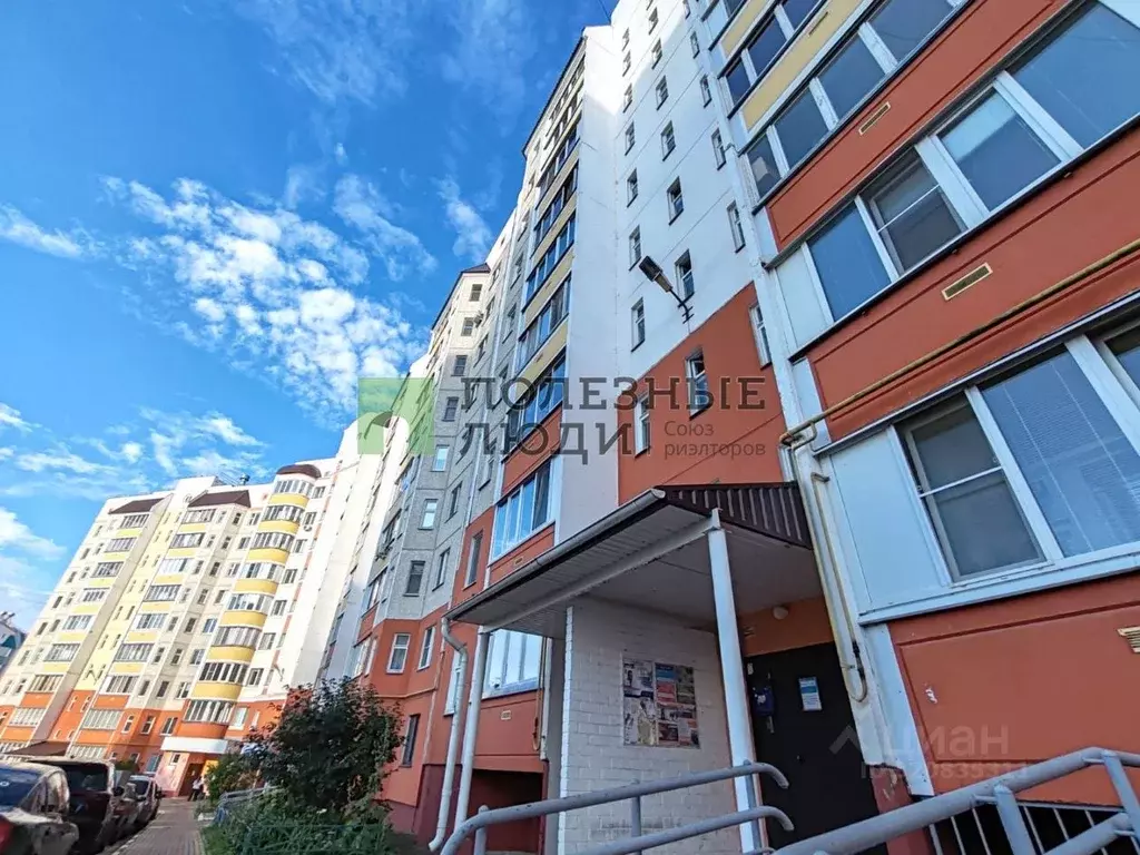 3-к кв. Орловская область, Орел Раздольная ул., 37 (71.4 м) - Фото 0