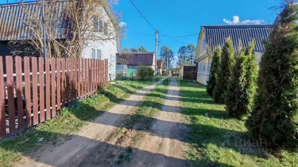 Участок в Ярославская область, Рыбинск Володарец СНТ, 32 (5.7 сот.) - Фото 1