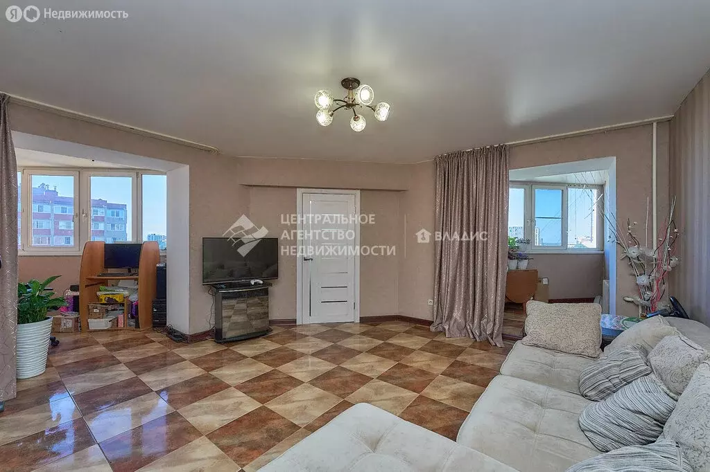 3-комнатная квартира: Рязань, Татарская улица, 37 (80 м) - Фото 1
