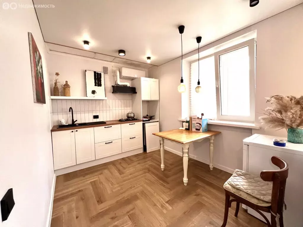 2-комнатная квартира: Евпатория, проспект Победы, 52 (50 м) - Фото 1