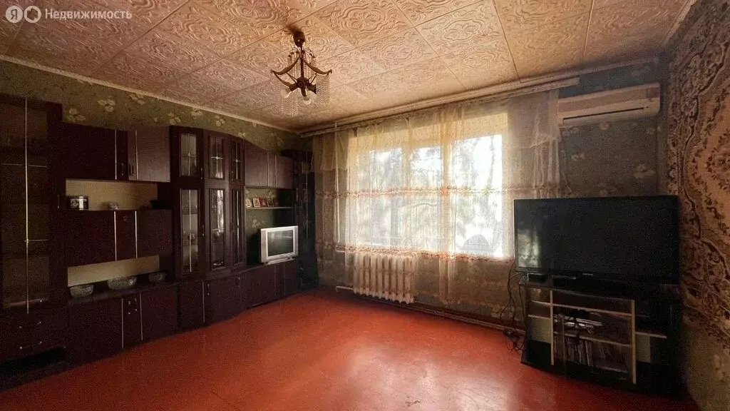 Квартира-студия: Лабинск, улица Калинина, 116 (48.7 м) - Фото 1