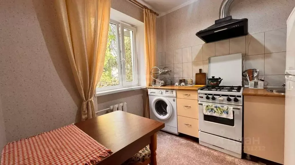 2-к кв. Крым, Алушта муниципальный округ, Партенит пгт ул. Солнечная ... - Фото 2