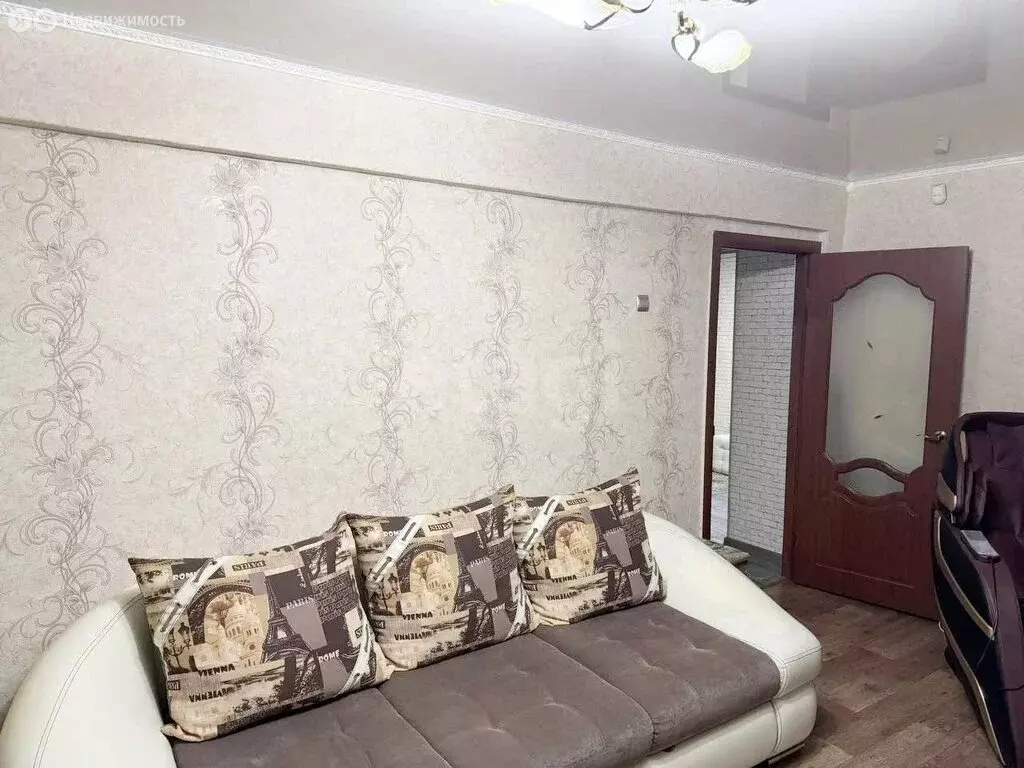 3-комнатная квартира: 5-й микрорайон, 23А (69.8 м) - Фото 2