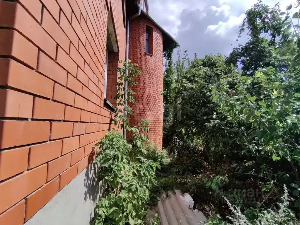 Дом в Саратовская область, Энгельс проезд Достоевского, 1 (182 м) - Фото 1