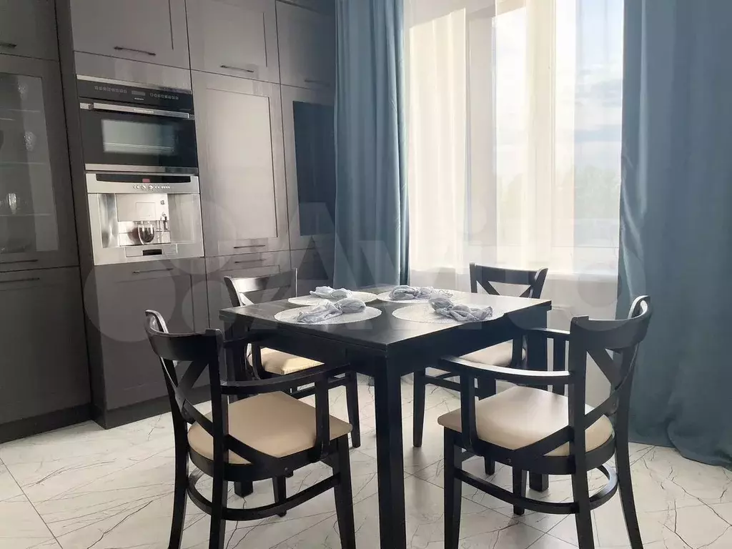 1-к. квартира, 60 м, 4/7 эт. - Фото 1
