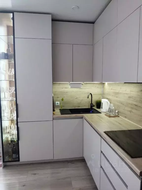 2-к кв. Свердловская область, Екатеринбург ул. Комсомольская, 67 (63.9 ... - Фото 1