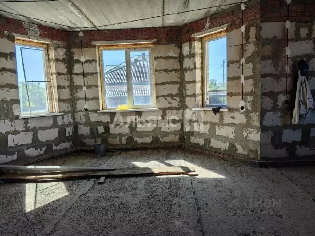 Дом в Ростовская область, Волгодонск пер. Удачный (364 м) - Фото 1