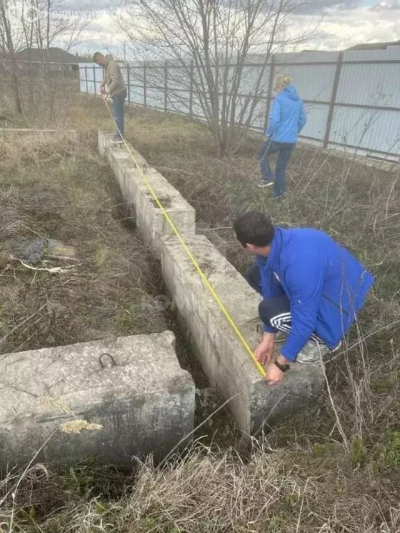 Участок в деревня Медовка, Центральная улица (6.5 м) - Фото 1