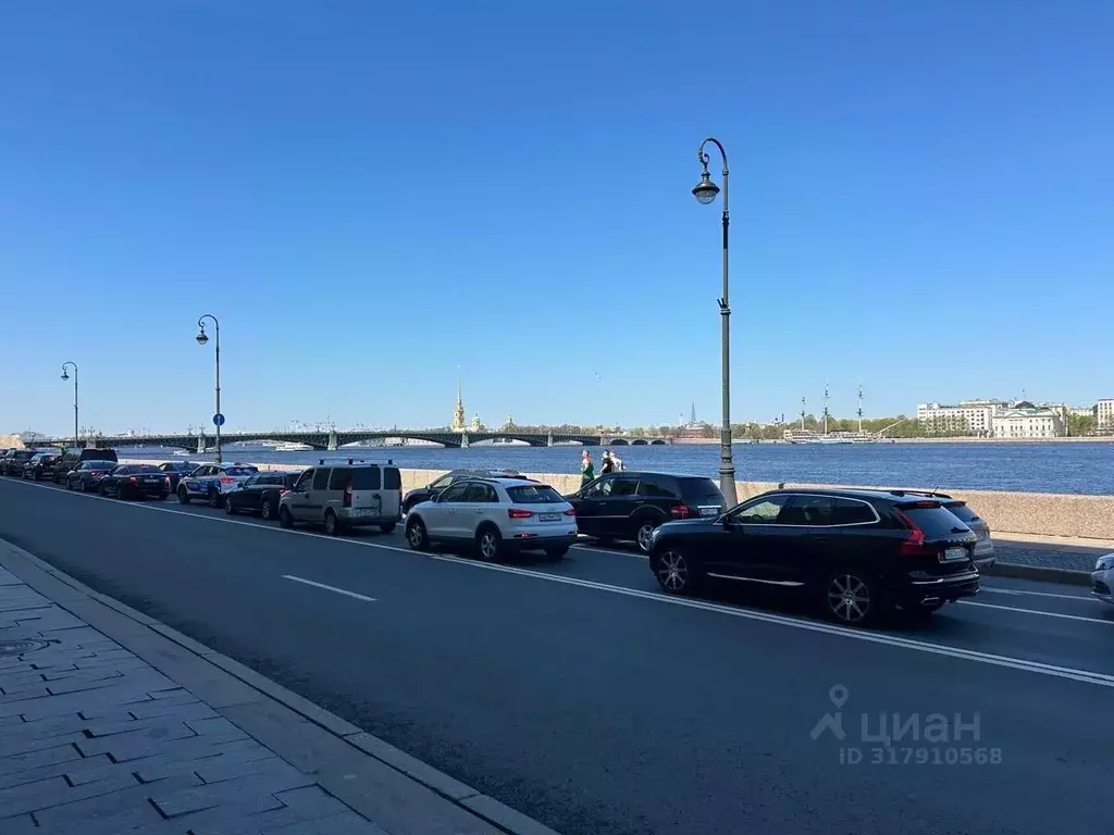 Комната Санкт-Петербург наб. Кутузова, 32 (27.0 м) - Фото 0