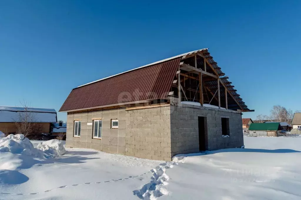 Дом в Алтайский край, Бийский район, с. Малоенисейское  (90 м) - Фото 1