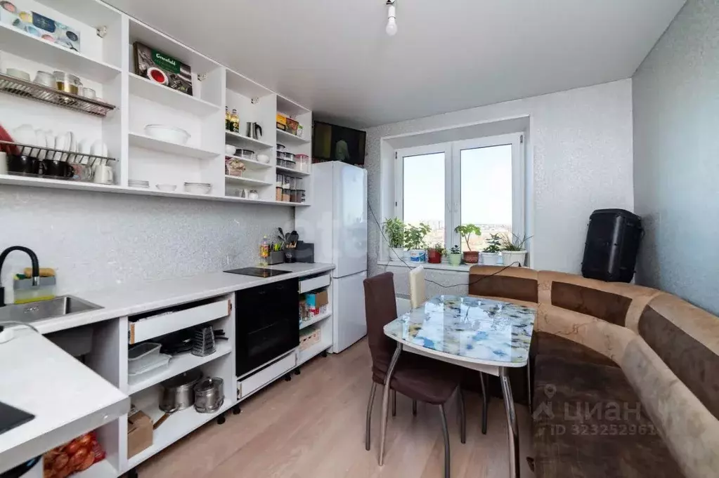 1-к кв. Курганская область, Курган Заозерный жилрайон, 16-й мкр, 2 ... - Фото 1