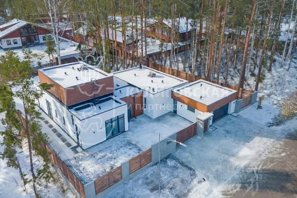 Коттедж в Свердловская область, Сысертский муниципальный округ, пос. ... - Фото 1