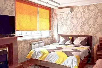 2-к кв. Омская область, Омск ул. Масленникова, 41 (67.0 м) - Фото 0