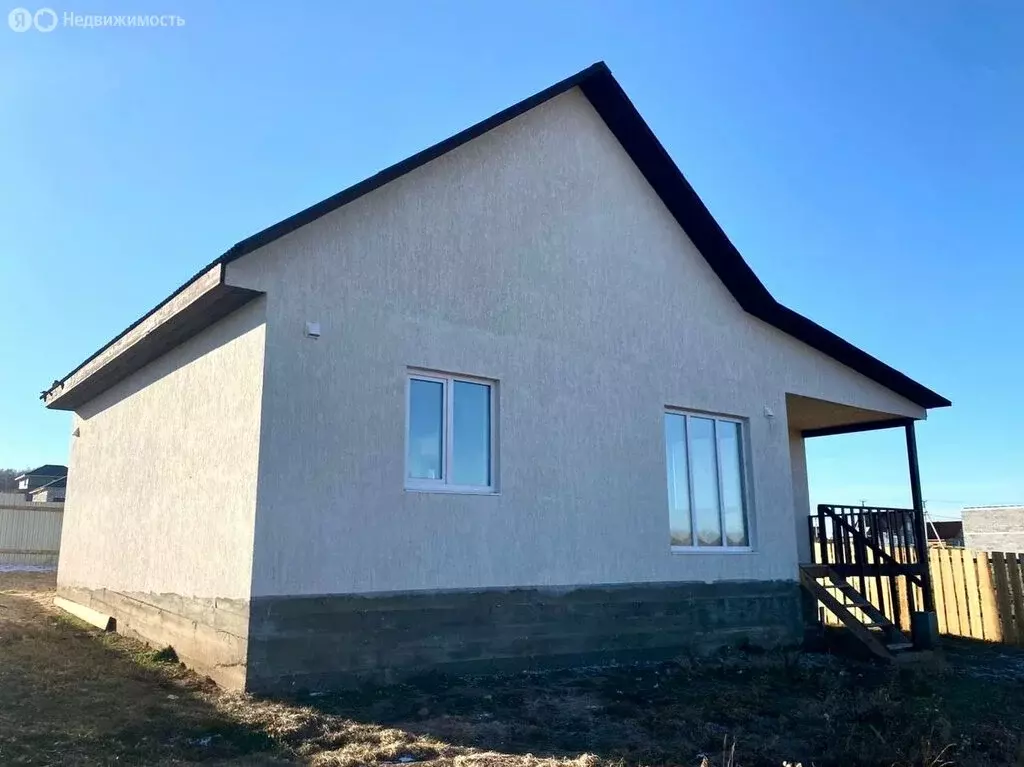 Дом в Иркутский муниципальный округ, деревня Столбова, Милая улица, 11 ... - Фото 1