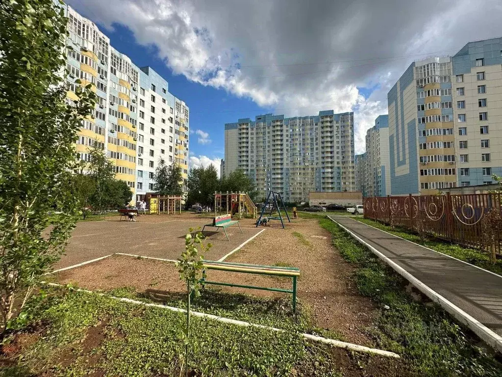 3-к кв. Оренбургская область, Оренбург Салмышская ул., 72/2 (102.6 м) - Фото 1