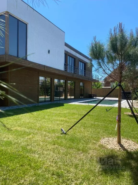 Дом в Адыгея, Тахтамукайский район, Яблоновский пгт ул. Чапаева (200 ... - Фото 1