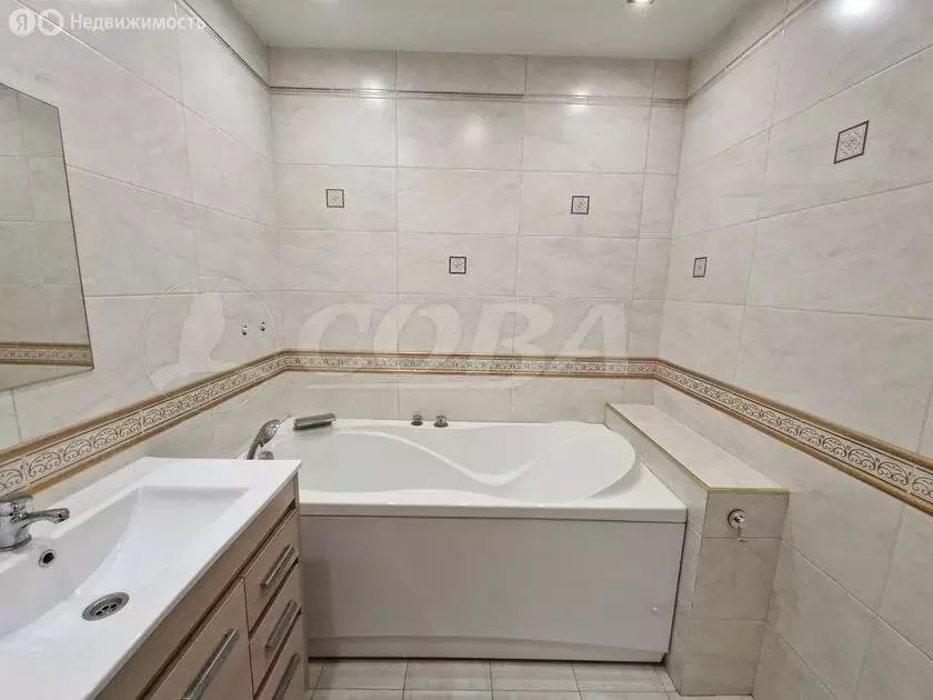 2-комнатная квартира: Тюмень, микрорайон Войновка, Вербовая улица, 4 ... - Фото 0