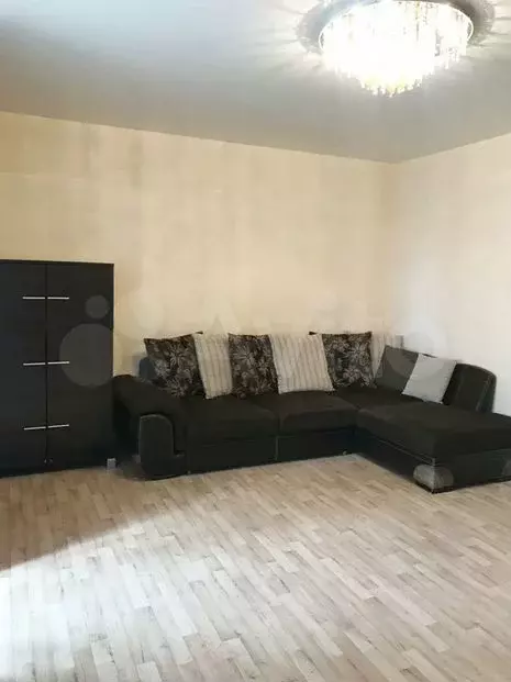 1-к. квартира, 50м, 7/9эт. - Фото 1