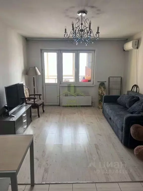 2-к кв. Бурятия, Улан-Удэ ул. Смолина, 54Б (50.6 м) - Фото 0