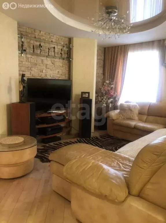 3-комнатная квартира: Курган, 4-я Больничная улица, 10 (89.9 м) - Фото 2