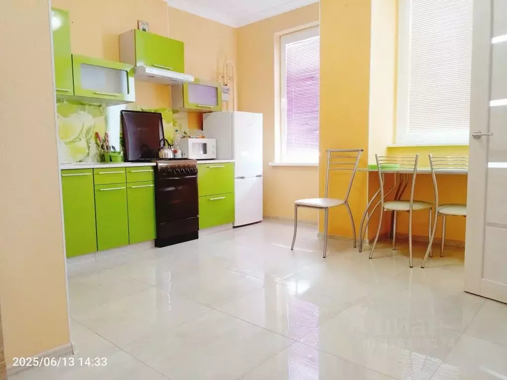 1-к кв. Краснодарский край, Геленджик Дивноморская ул., 37к11 (32.0 м) - Фото 0