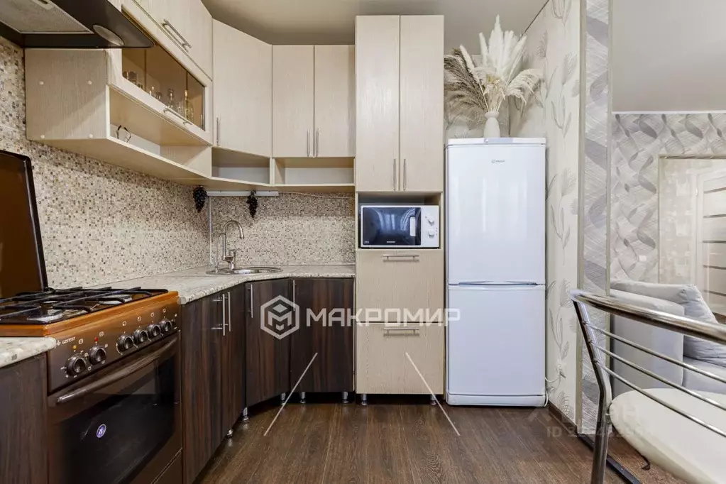 2-к кв. Татарстан, Казань ул. Восстания, 123 (46.7 м) - Фото 1