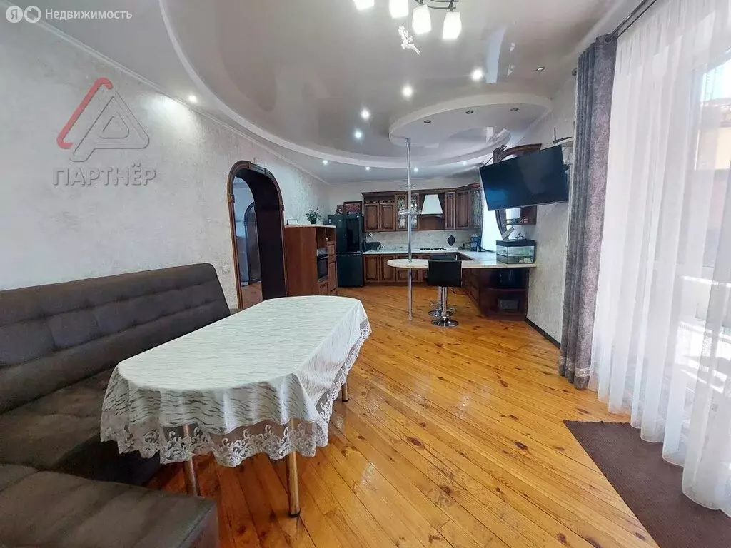 Дом в Димитровград, улица Титова (176.9 м) - Фото 1