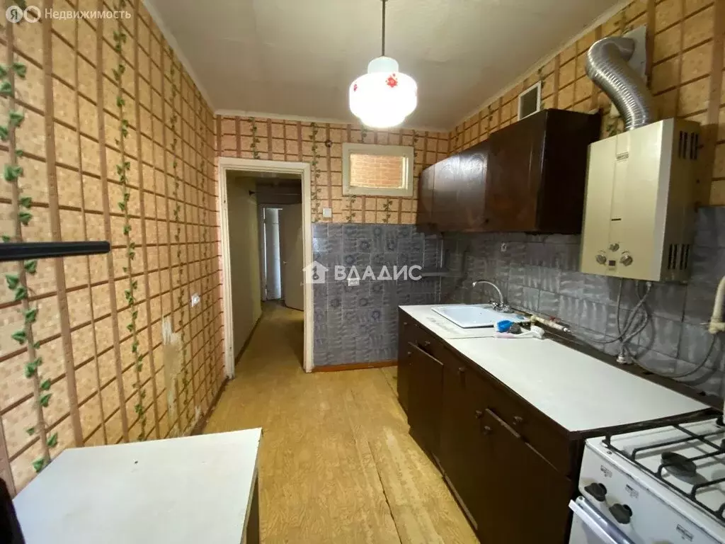 3-комнатная квартира: Брянск, улица Димитрова, 33 (63 м) - Фото 1