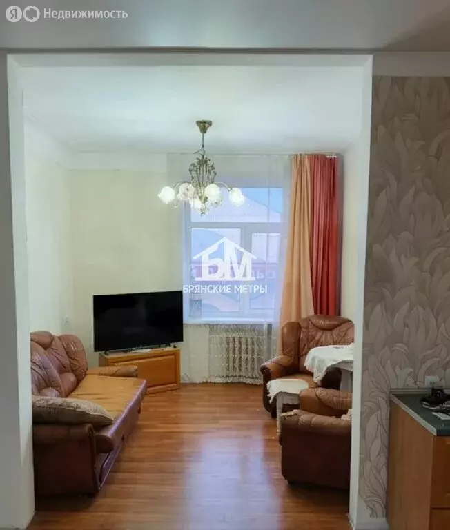 3-комнатная квартира: Брянск, улица Медведева, 2 (68.9 м) - Фото 1