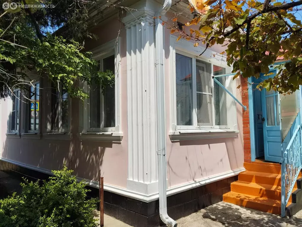 Дом в Крымский район, село Молдаванское (75 м) - Фото 1