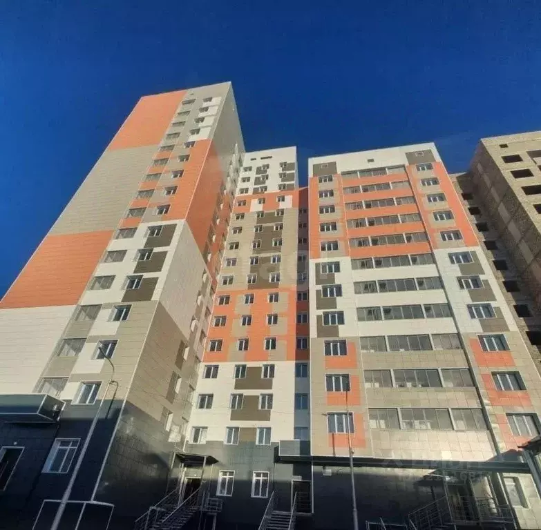2-к кв. Саха (Якутия), Якутск ул. Строителей, 3 (56.01 м) - Фото 1