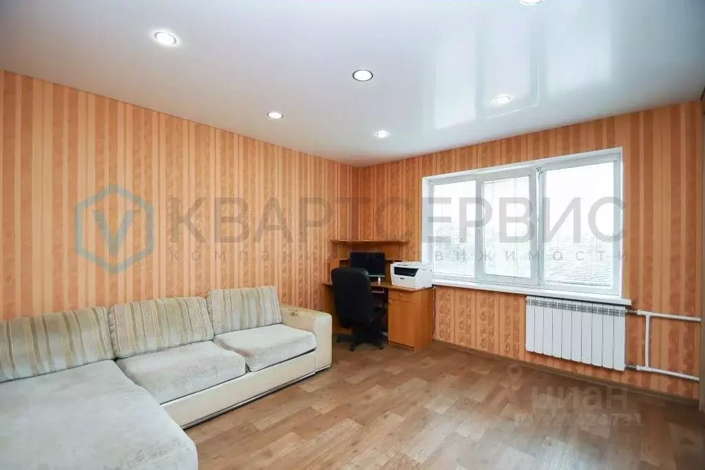 3-к кв. Омская область, Омск ул. 70 лет Октября, 13/2 (81.2 м) - Фото 1