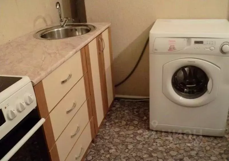 1-к кв. Тюменская область, Тюмень ул. Федюнинского, 9 (33.2 м) - Фото 1