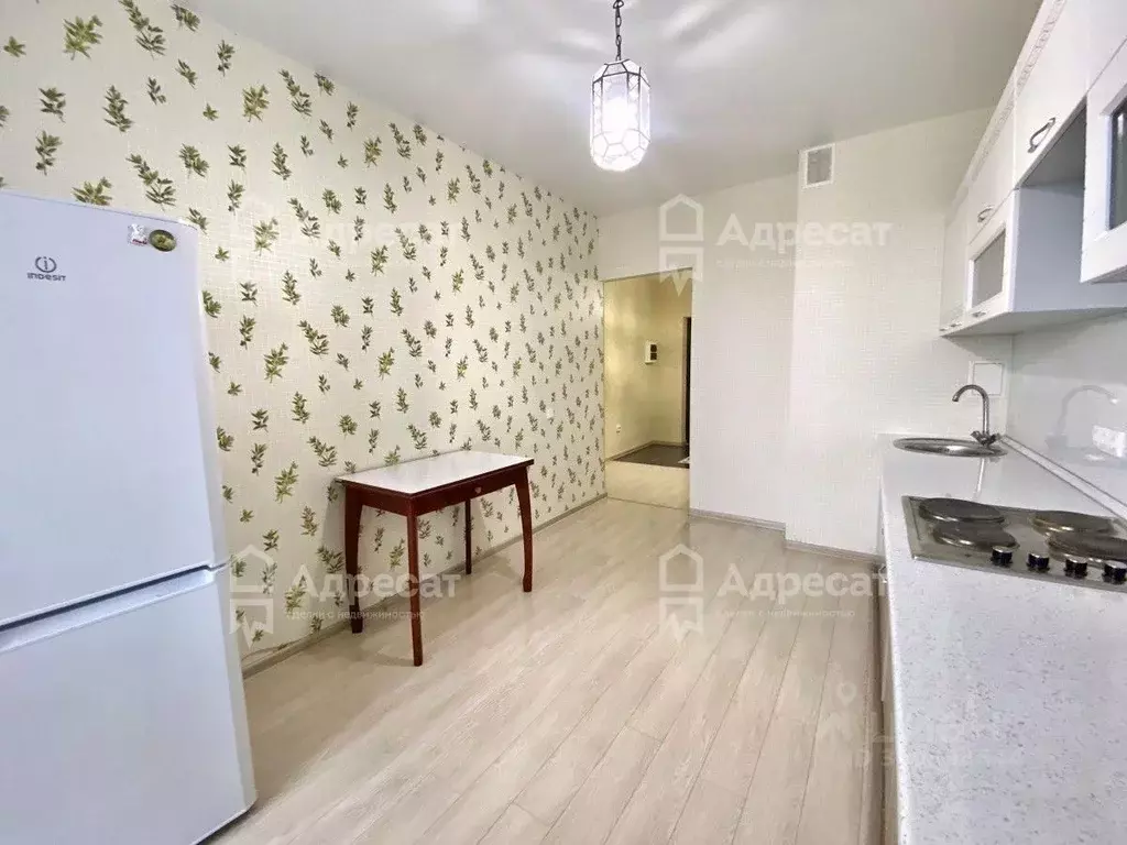 2-к кв. Волгоградская область, Волгоград Новороссийская ул., 2б (67.6 ... - Фото 1