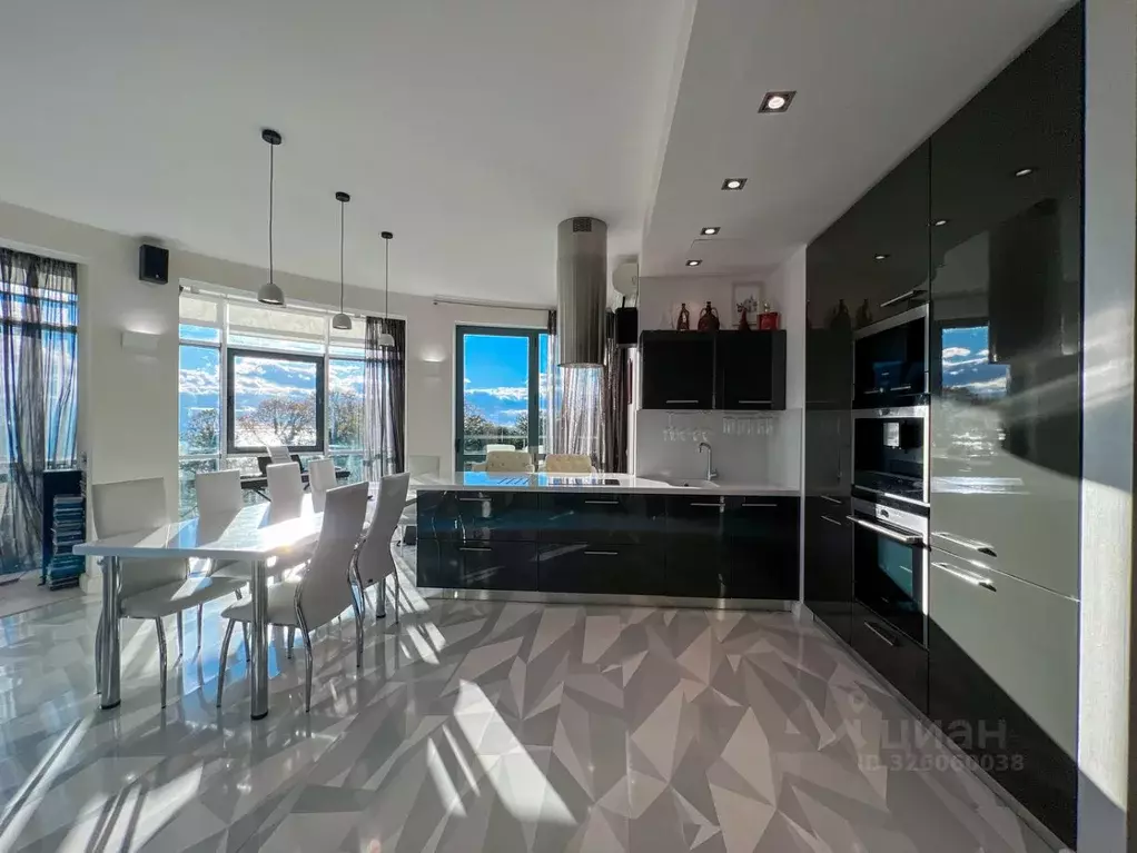 2-к кв. Краснодарский край, Сочи Курортный просп., 108/16 (100.8 м) - Фото 1