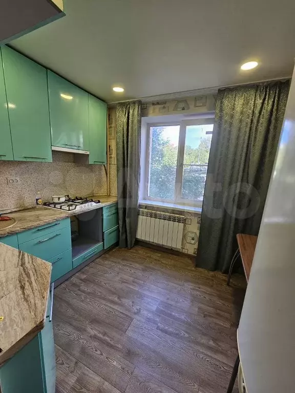 1-к. квартира, 39 м, 1/10 эт. - Фото 0