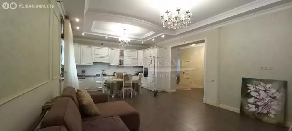 Дом в посёлок Загорский, улица Новосёлов (241 м) - Фото 1