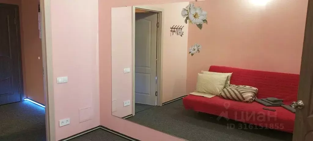 Комната Санкт-Петербург Итальянская ул., 12Е - Фото 0