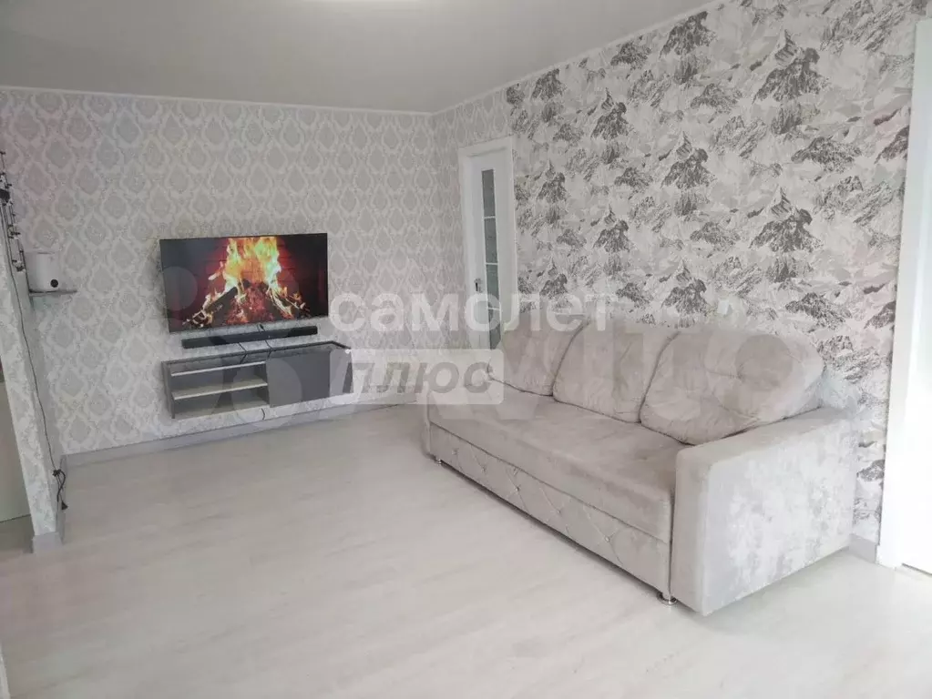 2-к. квартира, 42 м, 5/5 эт. - Фото 0