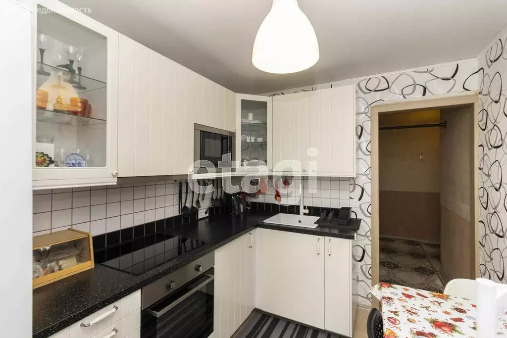 2-комнатная квартира: Тюмень, улица Щербакова, 88 (52.9 м) - Фото 1