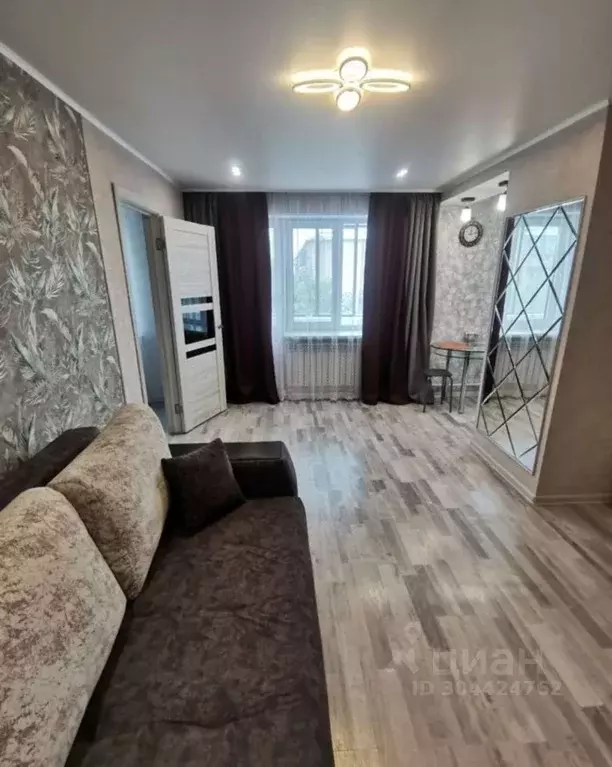 2-к кв. Челябинская область, Карталы ул. Ленина, 6 (43.0 м) - Фото 0