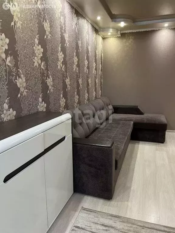 2-комнатная квартира: Томск, проспект Кирова, 61 (45 м) - Фото 0