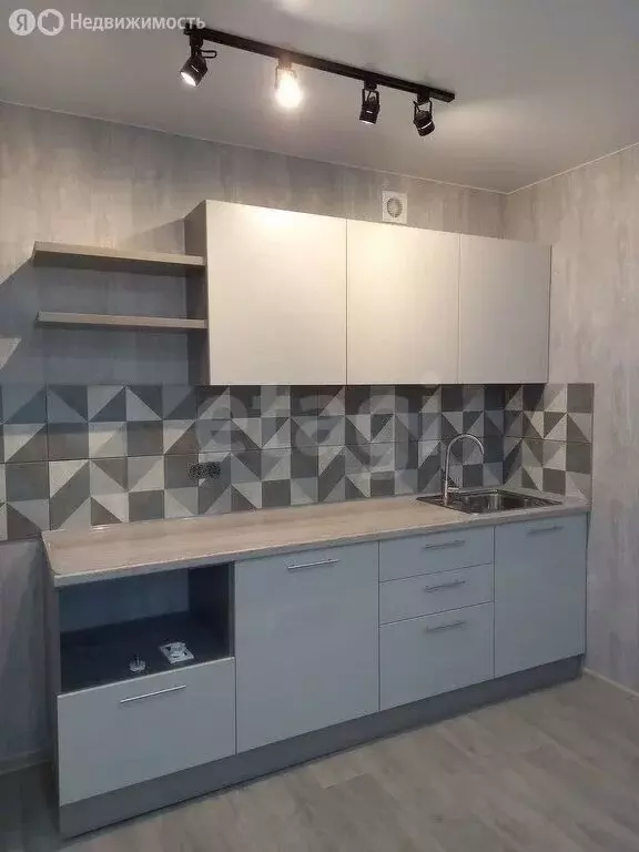 Квартира-студия: Барнаул, улица Солнечная Поляна, 94к1 (28 м) - Фото 2