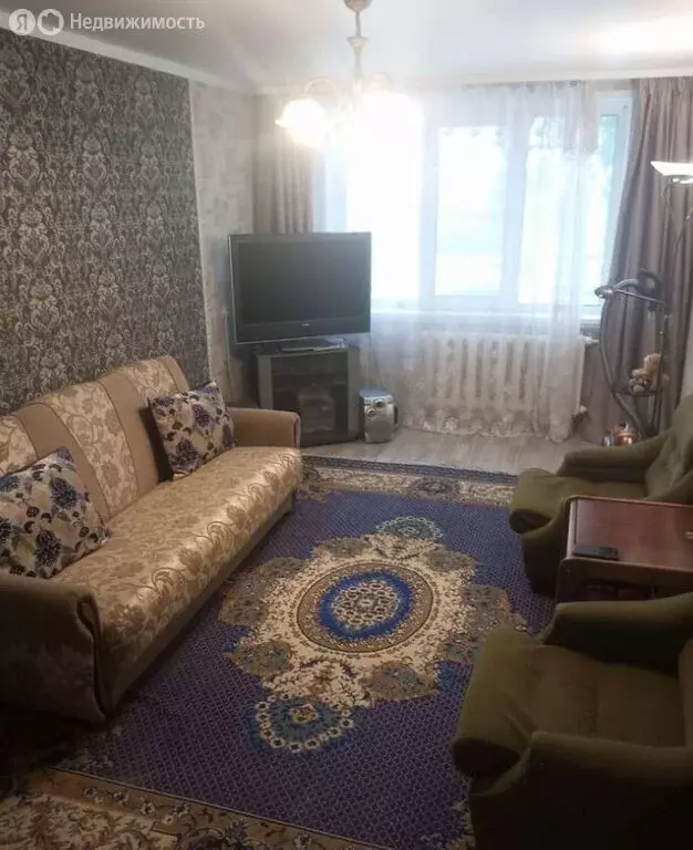 2-комнатная квартира: Мурманск, проспект Героев-Североморцев, 15к1 ... - Фото 1